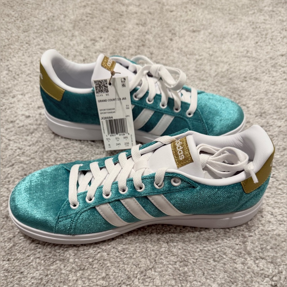 adidas x Disney Jasmine Grand Court 2.0 - Picture 14 of 15